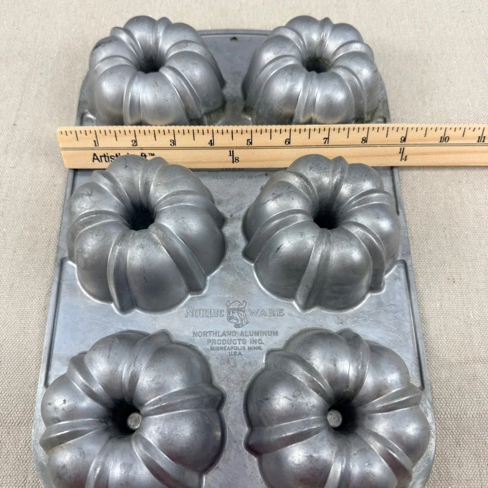 Vintage Nordic Ware Bundt-lette 6 Mini Bundt Cake Pan Cast Aluminum USA‎